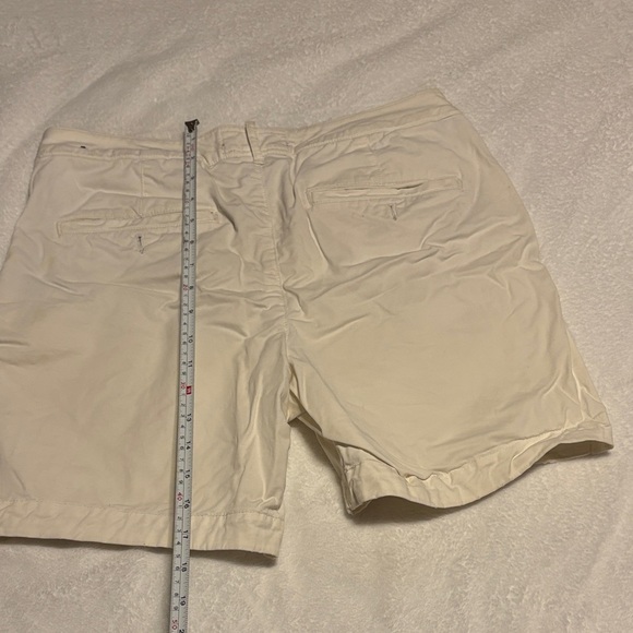 Abercrombie & Fitch Cream Women's Cargo Shorts - Picture 3 of 3